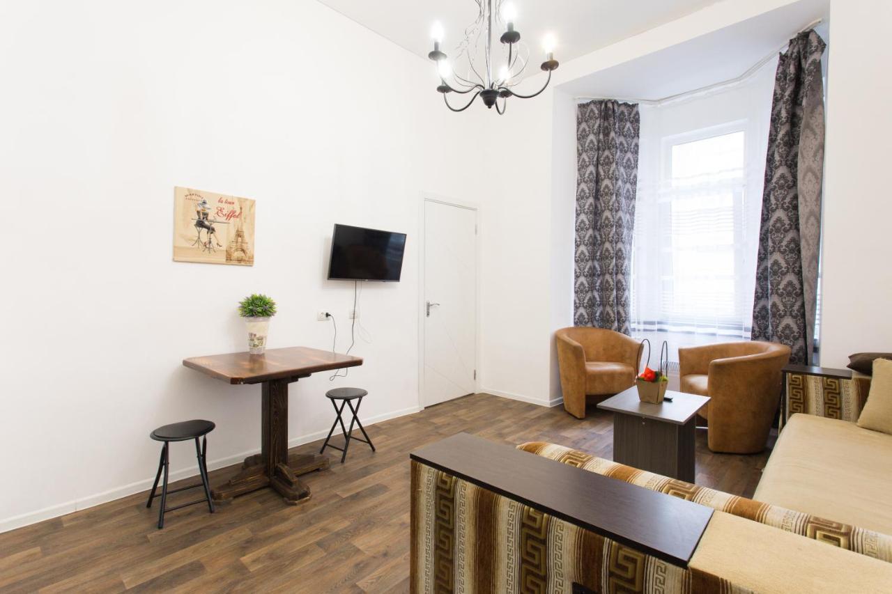 Pushkinskaya Street Apartment Харков Екстериор снимка