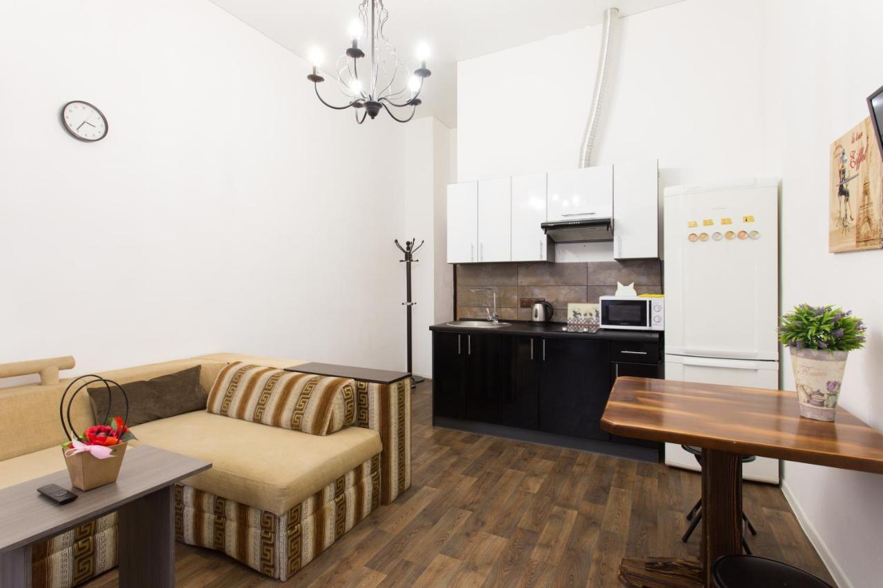 Pushkinskaya Street Apartment Харков Екстериор снимка