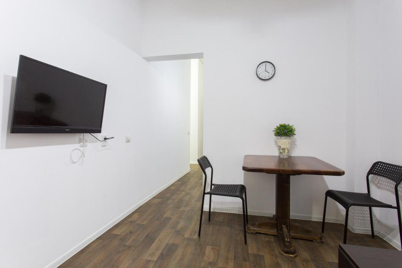 Pushkinskaya Street Apartment Харков Екстериор снимка