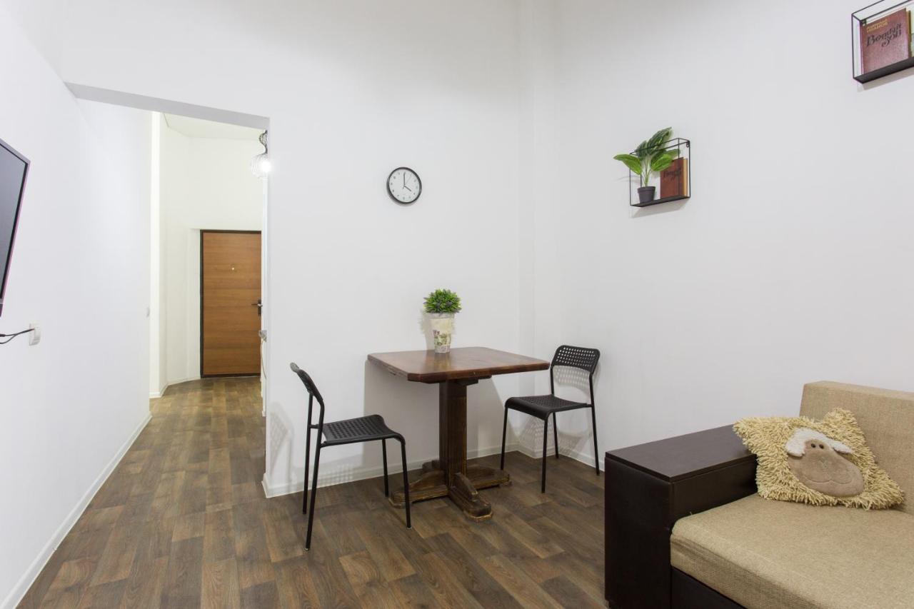 Pushkinskaya Street Apartment Харков Екстериор снимка