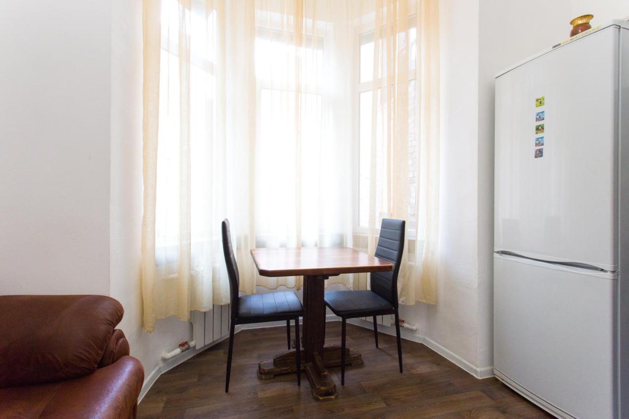 Pushkinskaya Street Apartment Харков Екстериор снимка